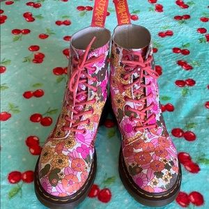 dr martens pascal daisy